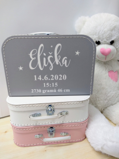 Dětský kufřík se jménem a informacemi o narození šedý